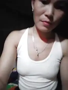 Heryy_xx stripchat live cam model