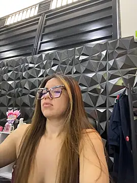 Xani_ds stripchat live cam model