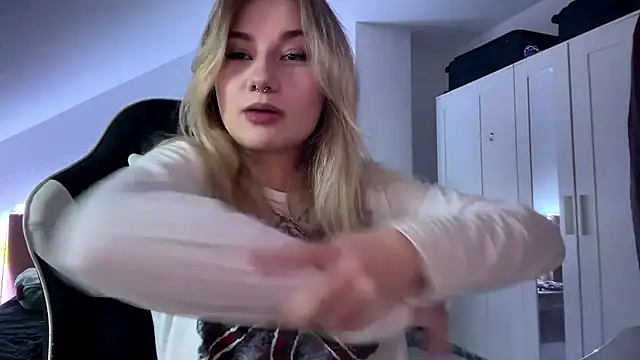 tutsicutie stripchat live cam model