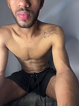 Criistian_prado stripchat live cam model