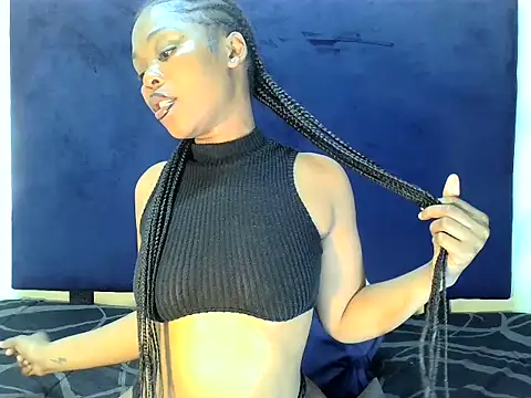 ReginaStar16 stripchat live cam model
