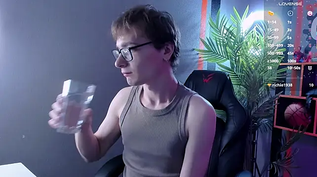 Emmit_Barker stripchat live cam model