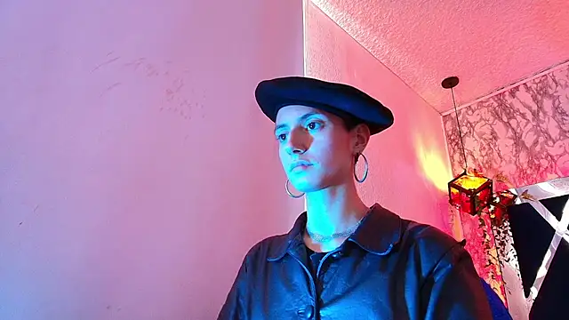 Fieramadame stripchat live cam model