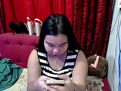 hotchickgirl stripchat live cam model