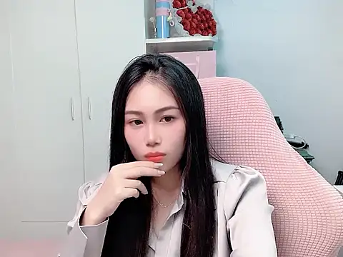Bella488 stripchat live cam model