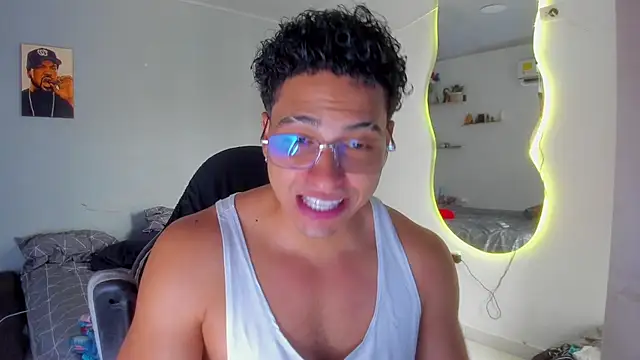 Kris_Khalifa69 stripchat live cam model
