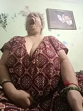 Kavya_kapoor stripchat live cam model