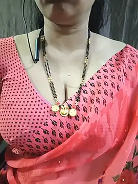 bhuvana_555 stripchat live cam model