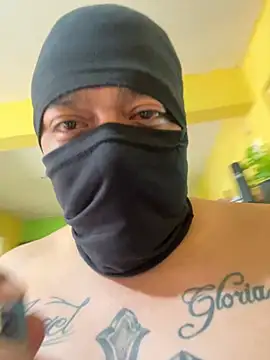 khorny5e stripchat live cam model