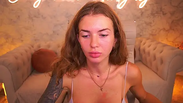 CurlyCandyXX stripchat live cam model
