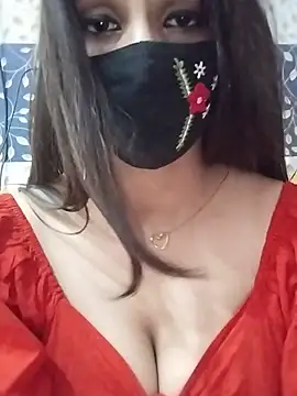 Jyoti-Love-143 stripchat live cam model