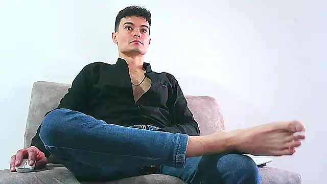 jhohannes-maximo stripchat live cam model