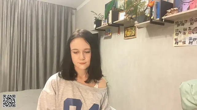 RukiyaLowland stripchat live cam model