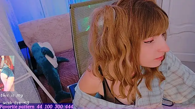 Elli3cat stripchat live cam model
