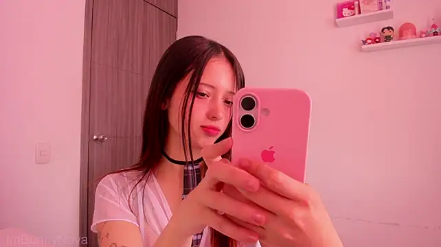 ImBunnyNova stripchat live cam model