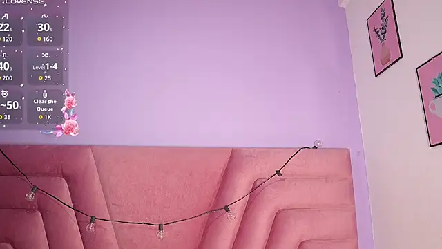 MySugarmoomy stripchat live cam model