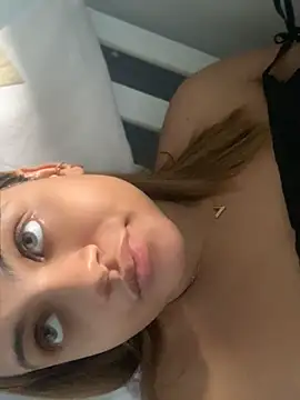 ayla0881 stripchat live cam model