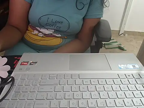 kannada_Hotlady stripchat live cam model