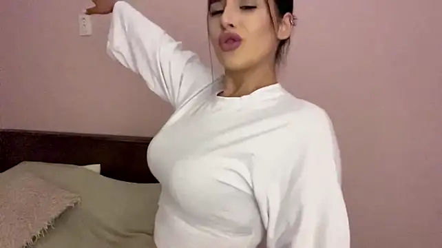 Leylanda stripchat live cam model