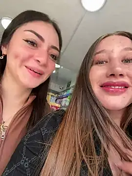 roouse stripchat live cam model