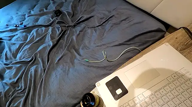 DxnkeyDxng stripchat live cam model
