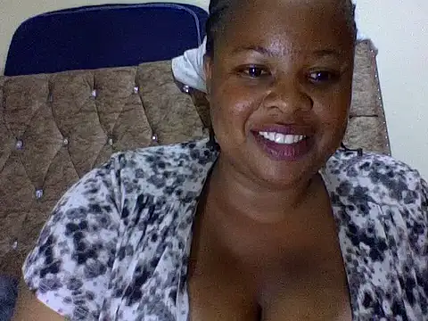 _Ella20 stripchat live cam model