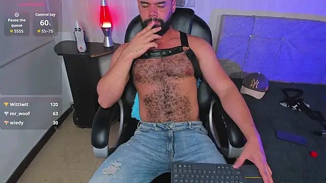 Luke_Diaz7 stripchat live cam model