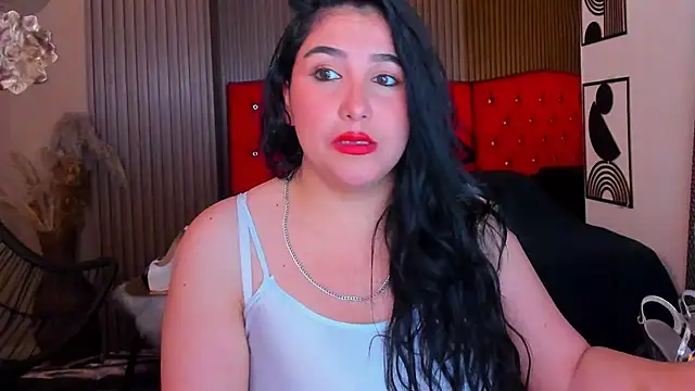 BBWLuxuryMuse stripchat live cam model