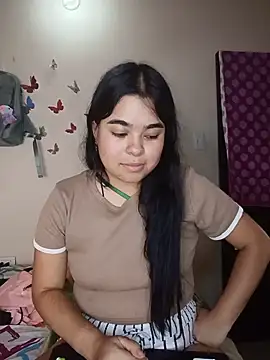 MiiaHott_W stripchat live cam model