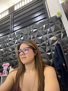 Xani_ds stripchat live cam model