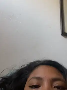 valee2421 stripchat live cam model