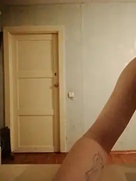 katanakiki stripchat live cam model