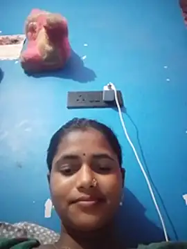 Muskannjii stripchat live cam model