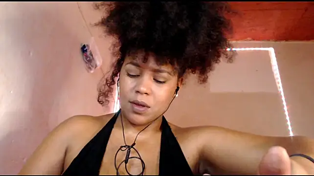 cherry_cleou stripchat live cam model