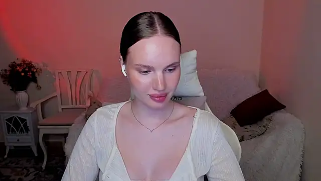 MishkaMe stripchat live cam model