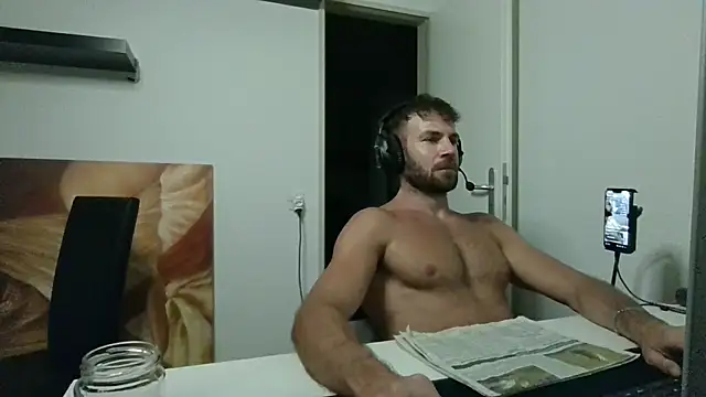 alpha-hunk stripchat live cam model