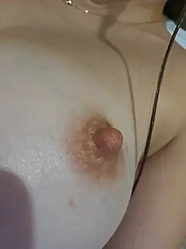 VirginPussySquirt stripchat live cam model