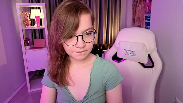 LiaBroock stripchat live cam model