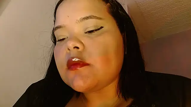 sexychubby___ stripchat live cam model