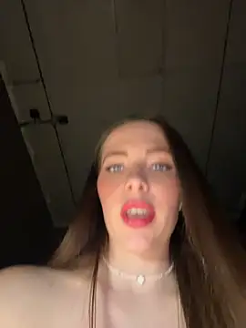 -SweetDi- stripchat live cam model