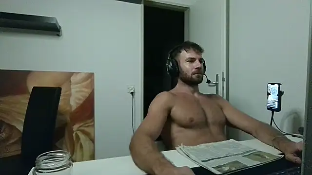 alpha-hunk stripchat live cam model