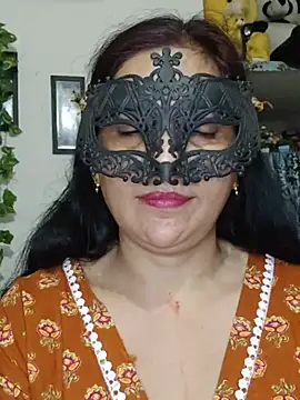 BhabhiPooja69 stripchat live cam model