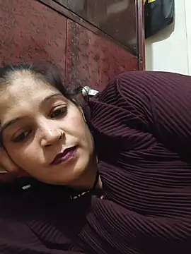 Mohni_love stripchat live cam model