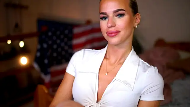 Emilyvanroessel stripchat live cam model