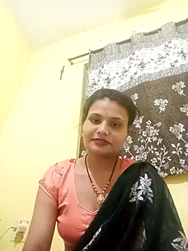 Priti_hote stripchat live cam model