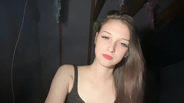 TayaStar stripchat live cam model