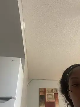 SlimmGoodiee stripchat live cam model