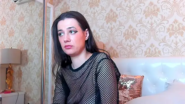 JuliaHunts stripchat live cam model