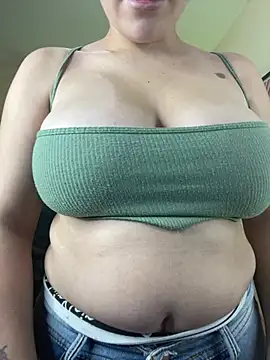 Fernanda__ stripchat live cam model