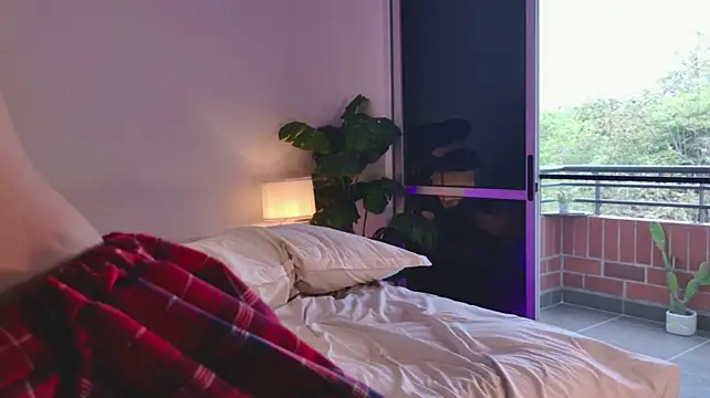 Scarlett_grand stripchat live cam model